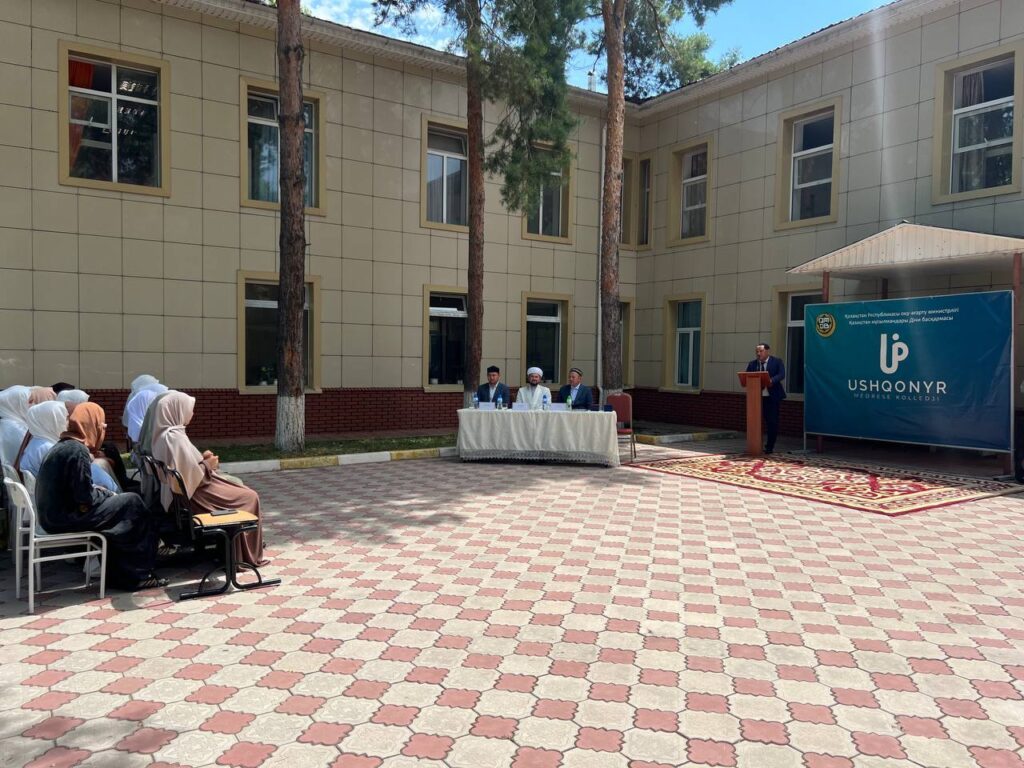 Алматыдағы медреселерге бюджеттің миллиондары "ағып жатыр"