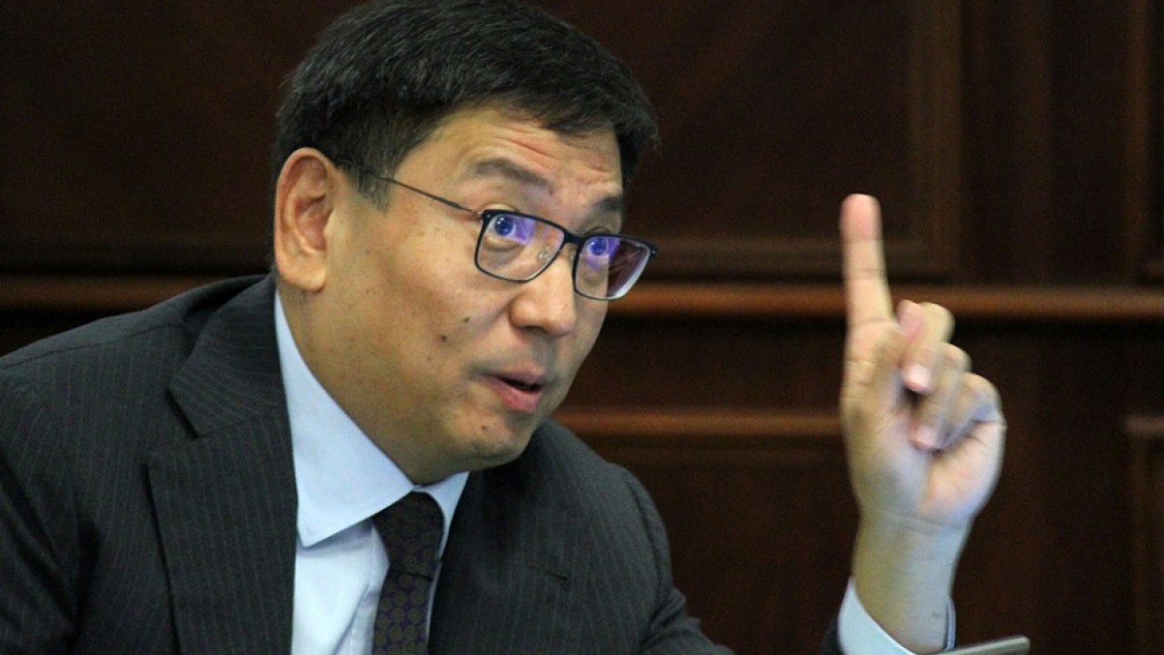 ЛГБТ өкілдері: Алматы әкіміне тұрғындар шағымданды