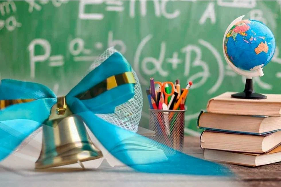 Онсызда "белі бүгілген" білім саласы тізерлей шөгіп барады