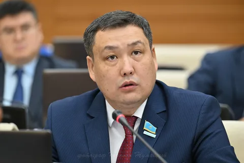 Мұражайларымыз ескі сарында қалып кеткен дейді депутат