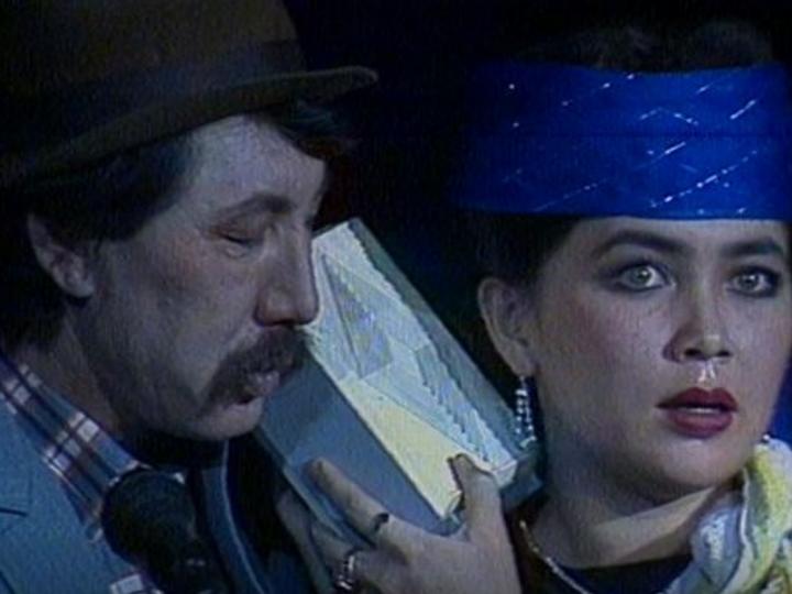 "Күйеуім ұрмасын деп, ішіп алатынмын" дейді танымал актриса Гүлжан Қалыбаева