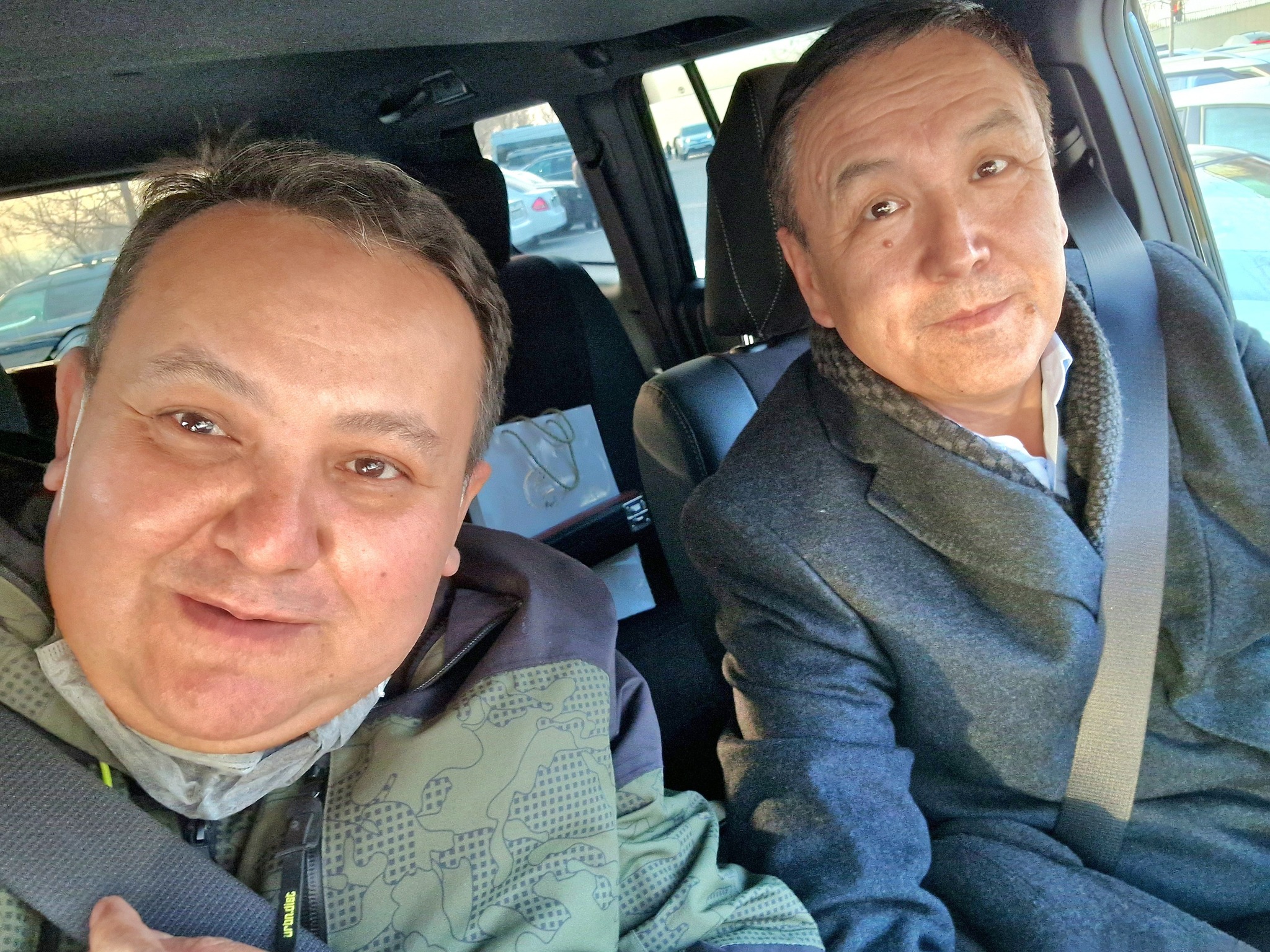 Әнші Рамазан Стамғазиев Алматыда "таксист" болып жүр