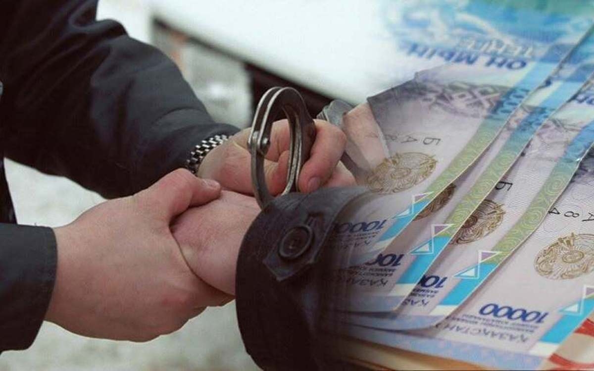 Білім басқармасының мамандары ақша жымқырды деген күдікке ілінді