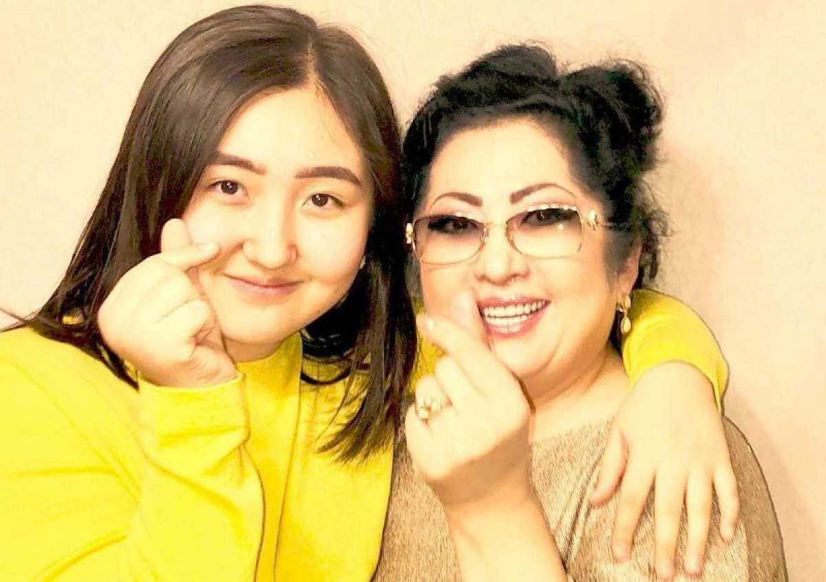 Мақпал Жүнісованың қызына жасаған ескертуі көпшілікті сүйсінтті