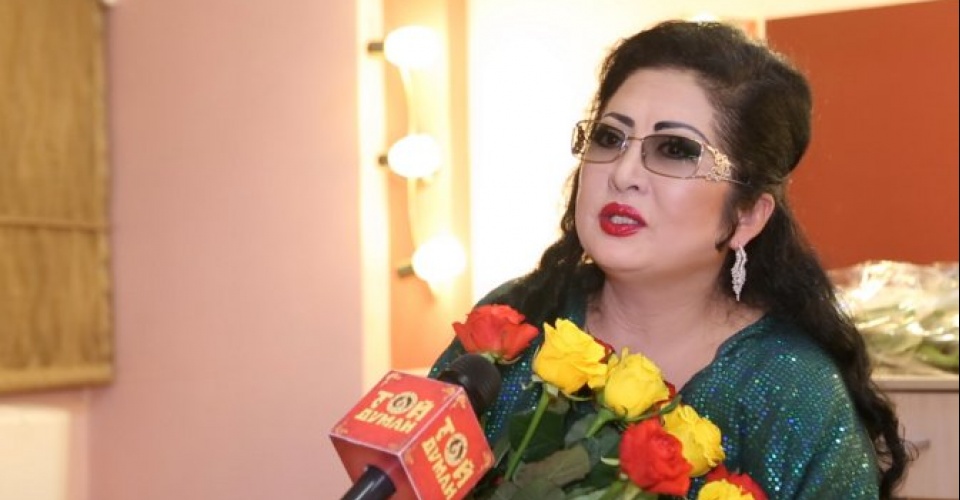 "Жұрт білмейтін сырларымнан өзім шошимын" деді әнші Мақпал