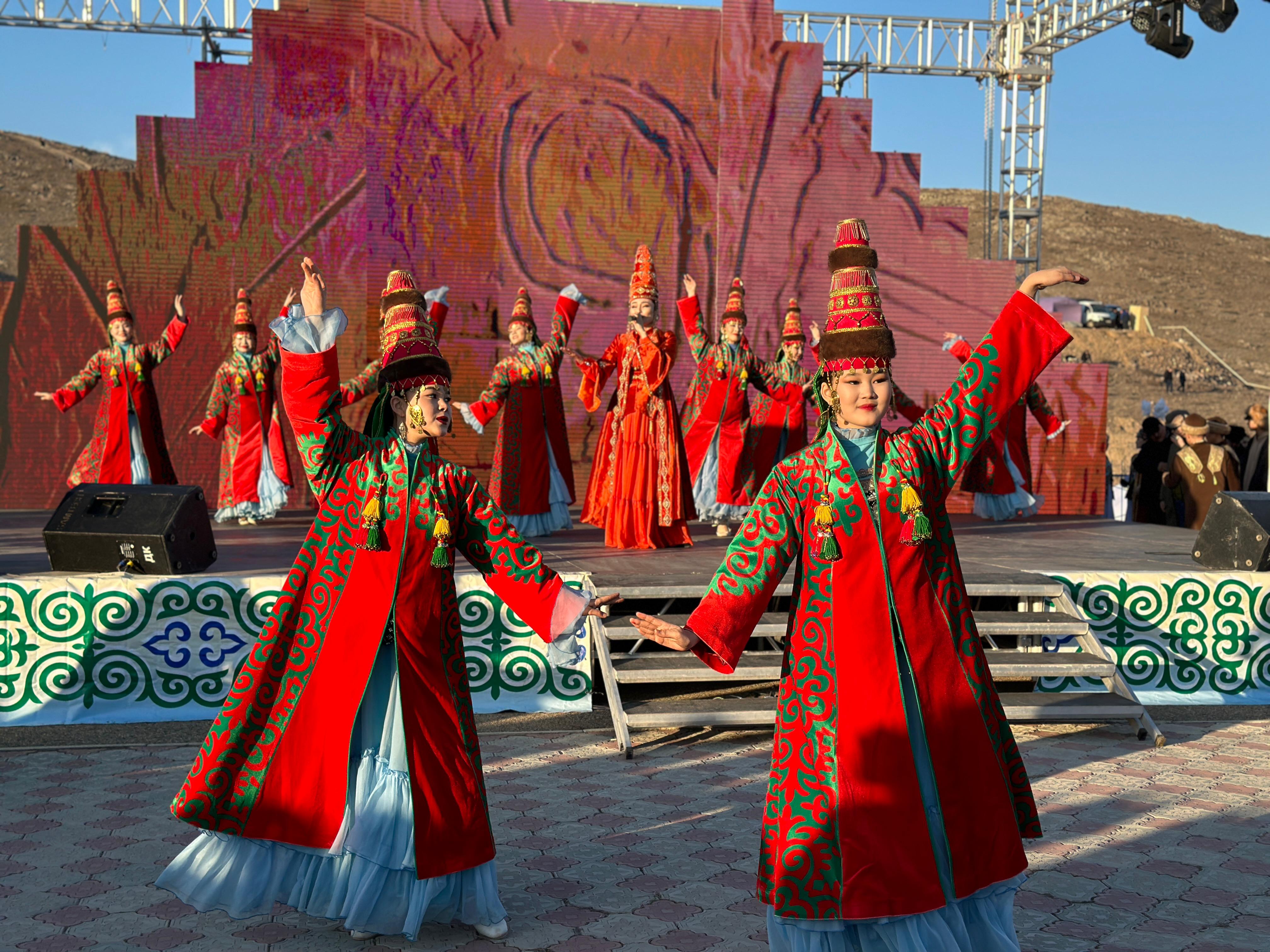 Отпантауда "Бірлік оты" жағылып, 58 киіз үй тігілді