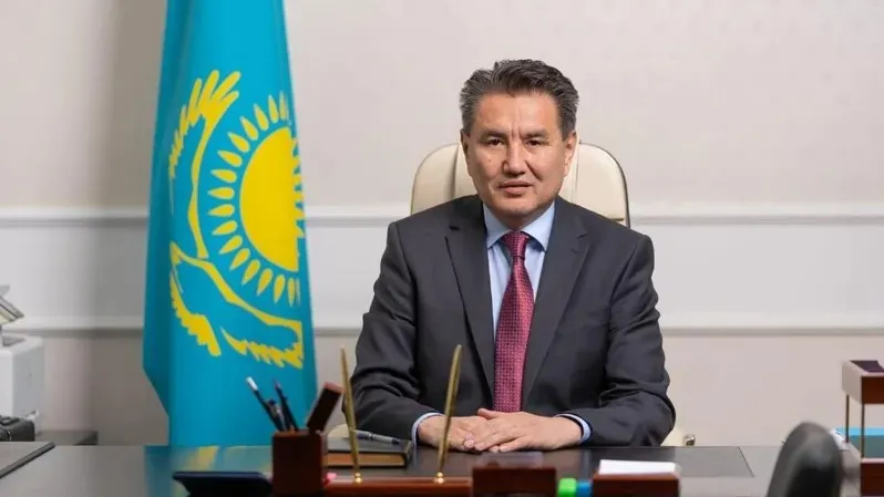 Көпбалалы ана аурухананың былығын әкімге айтып берді