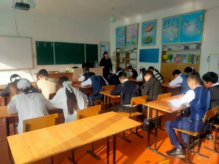 Біздің миды мектептен ашытпай, мұғалім бірден шындықты айтқаны дұрыс