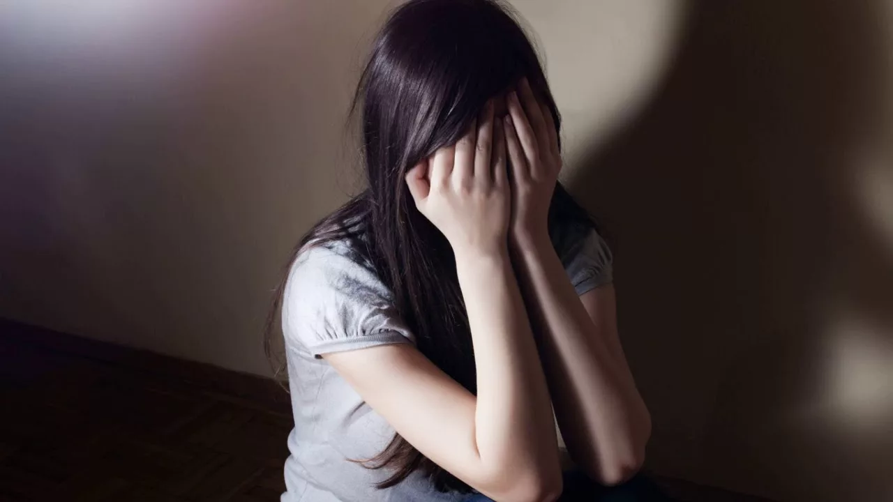 Діндар шеше 15 жасар қызын күйеуге берген