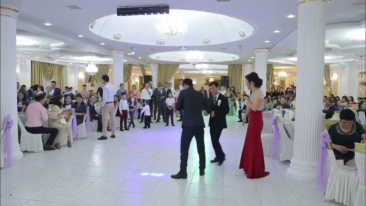 Тамадалар тоқырауға ұшырап, тойдың қадірін қашыруда