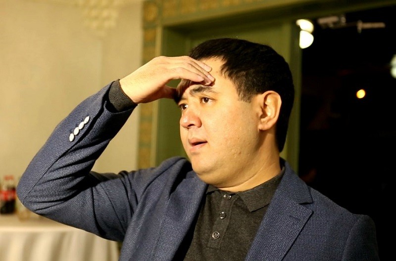 «МузАрт» бұрынғы әншісі Мақсат Базарбаевпен бірге өнер көрсетті