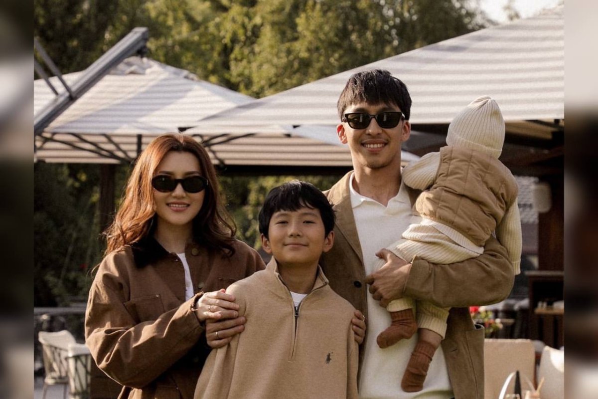 Әнші Райм өгей ұлын ерекше құттықтап, көпті жылатты