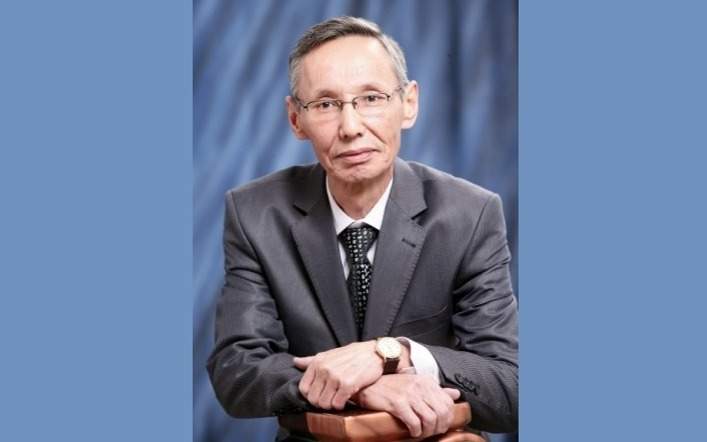 Аузынан ақ ит кіріп, көк ит шығатындардың Ұлттық білім академиясында қызмет істеуі - білім саласының қасіреті емес пе?