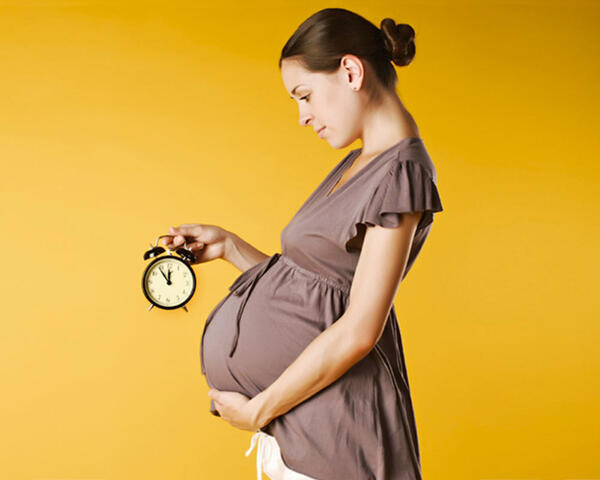 Алматыдағы жалаңаш балапандар