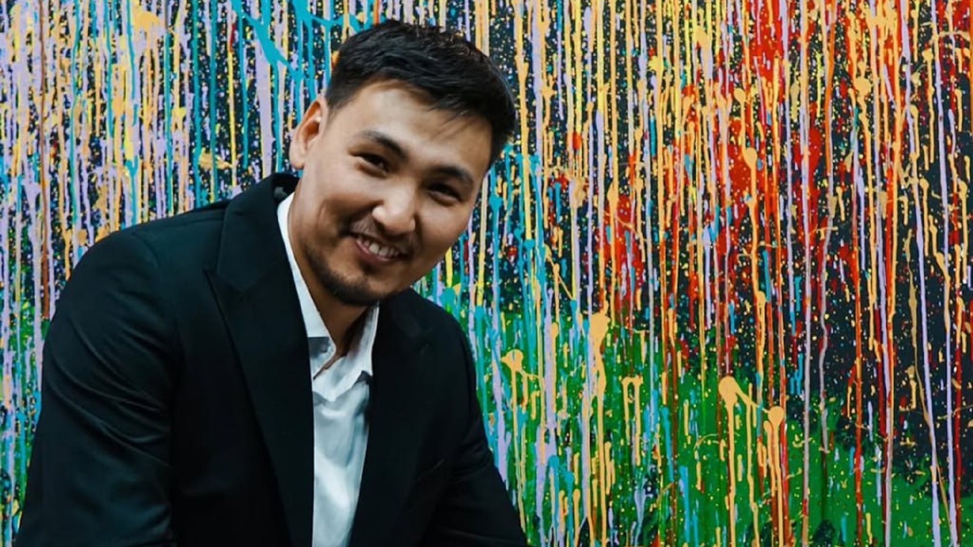 Блогер Ілияс Сариев ауыр қылмыс жасады деген күдікке ілінді