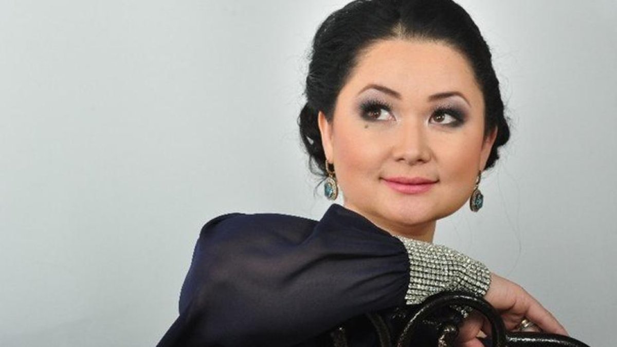 Роза Әлқожа сырқатынан айыға алмай жүргенін айтты