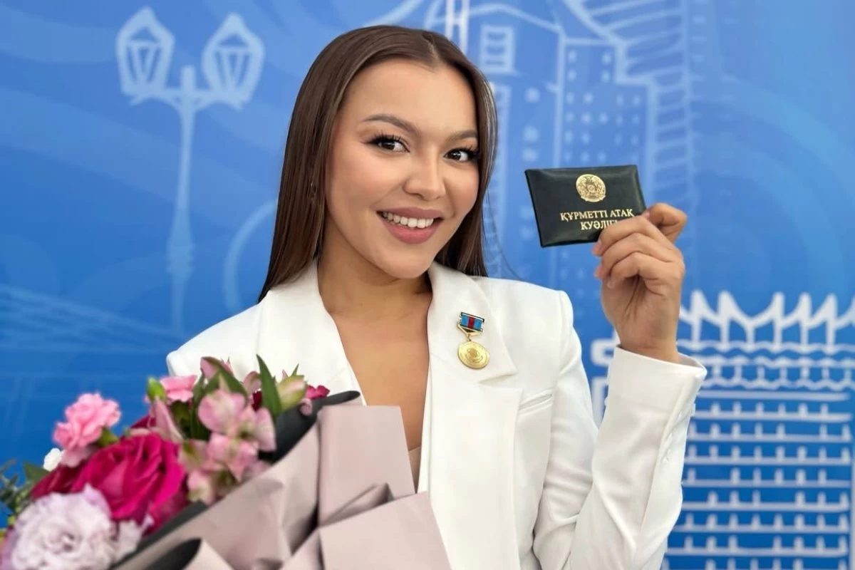 Жарқынай Ханайым "Қай әні үшін берілді екен?" дегендерге жауап берді