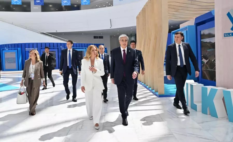 Тоқаев пен Джорджа Мелони Астана халықаралық форумының арнайы сессиясына қатысты