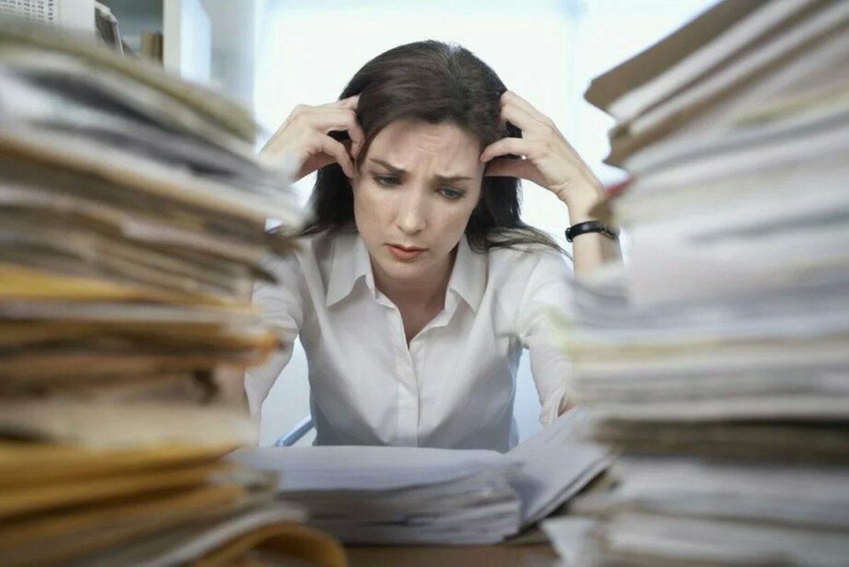 Мұғалімнің әр күні: Өтірік "отчеттар", жалған "лайктар", зорлықпен жазылған пікірлер...