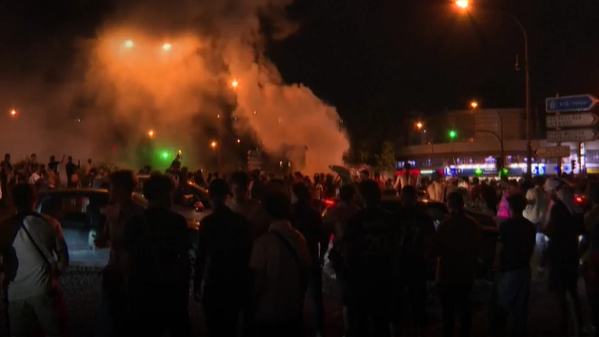 Францияда футбол жанкүйерлерінің тәртіпсіздіктері салдарынан екі адам қаза тапты