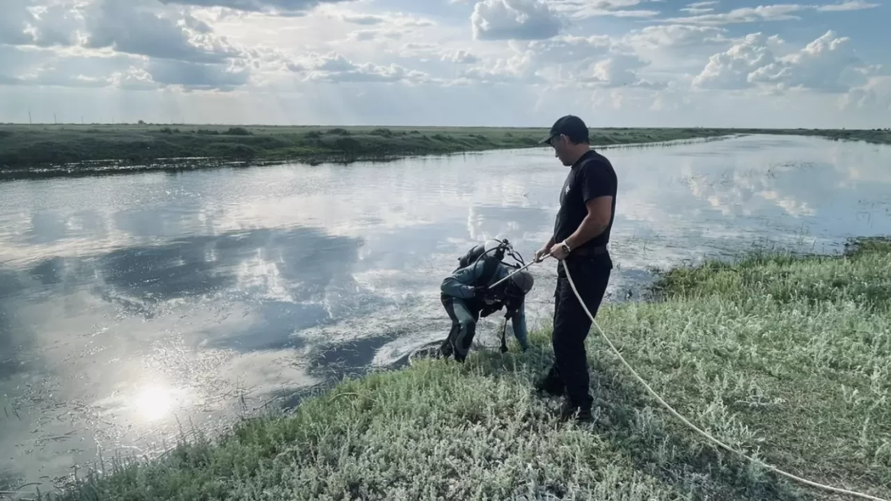 Павлодарда каналға шомылуға барған жасөспірім суға батып кетті