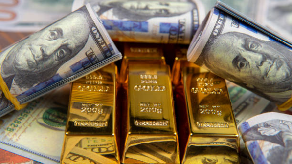 Центробанки делают ставку на золото: доллар теряет позиции в мировых резервах