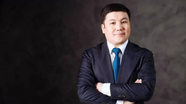 Тұрсынбек Қабатов басына ота жасатқаны рас па?