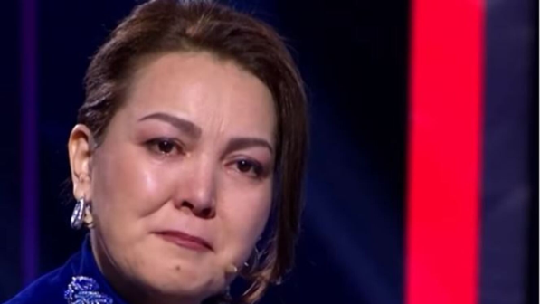 Жұлдызай Дүйсенбиева тойда жылап қалды