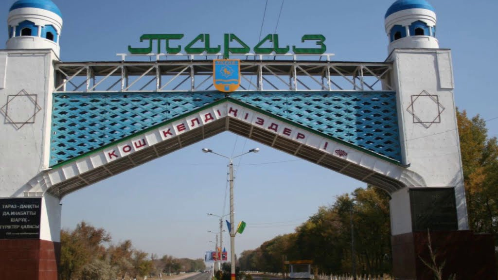 Мектеп бітірушілер кортежі жол ережесін бұзып, айыппұл арқалады