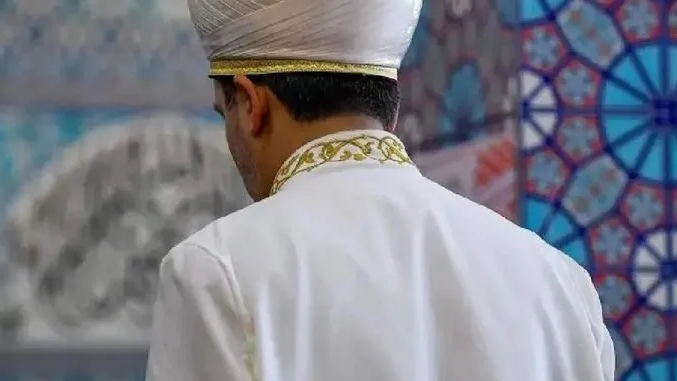 Имам жаназа шығаруға 100 мың теңге беруді талап еткен