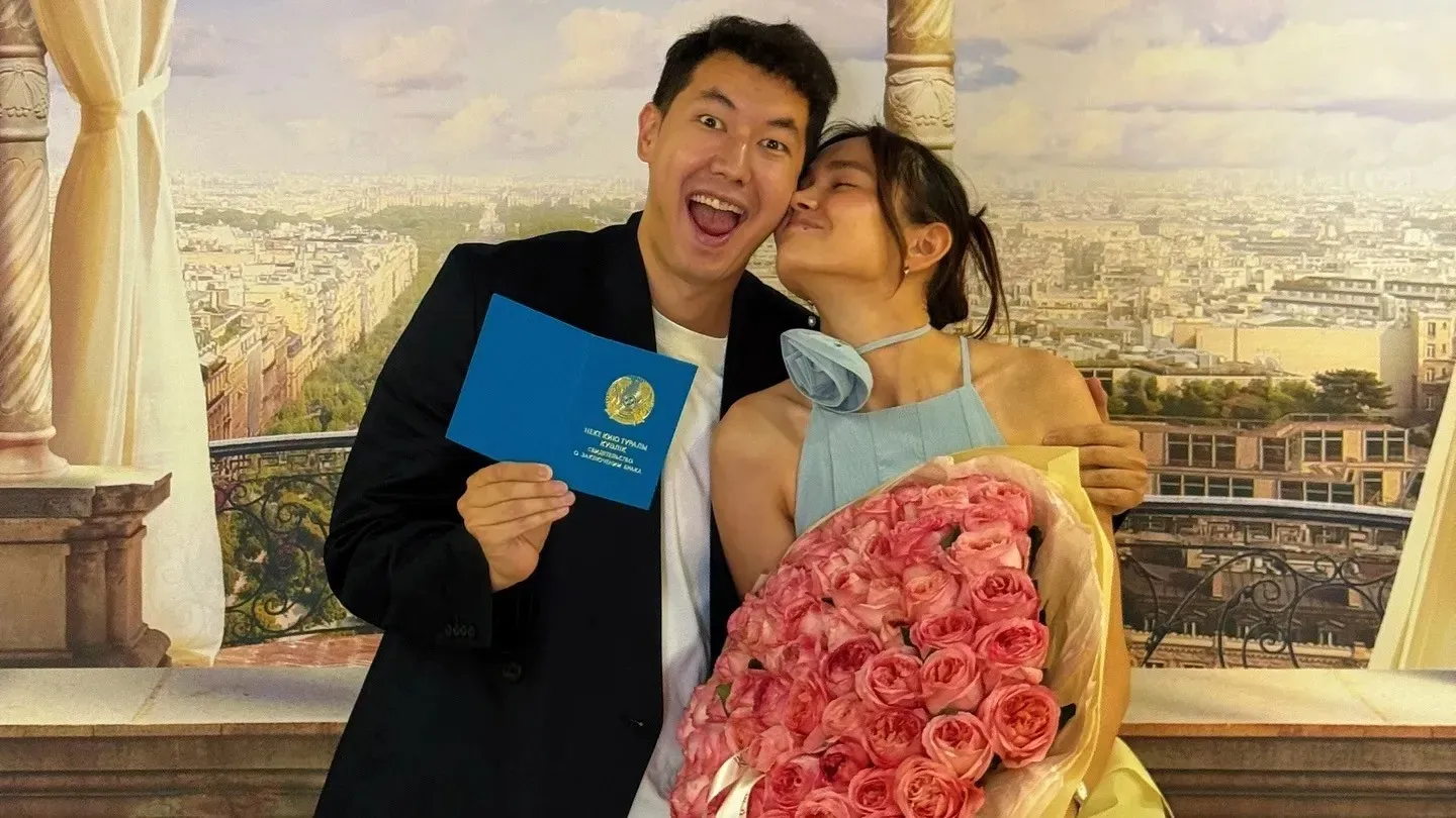 Блогер Артур Асқарұлы үйленді