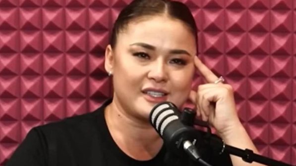 Мөлдір Мұқанова сыннан көз ашпады