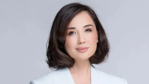 Лондонға аттанатынын айтқан Ләйлә Сұлтанқызы оңбай сынға ұшырады