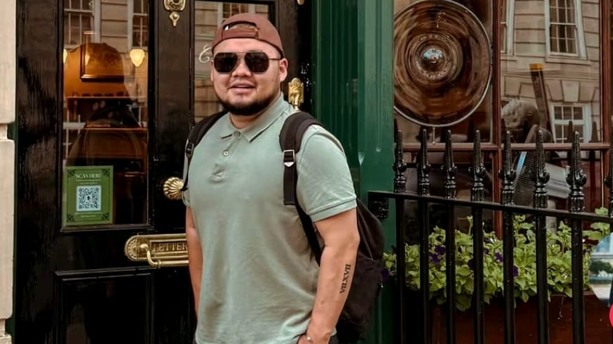 Ормандағы қызыл телпек порно