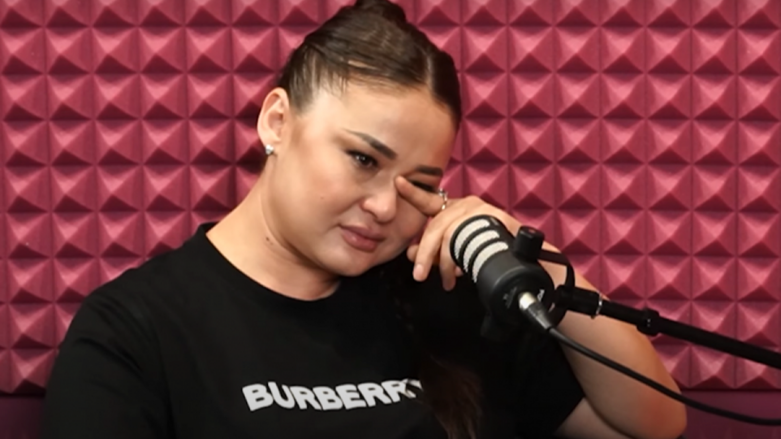 Елдің сынынан көз ашпаған Мөлдір Мұқанова тағы да оңбай сөз естіді