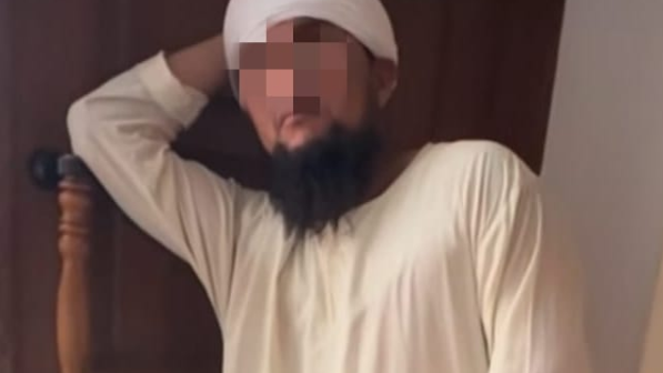 Мешіттің ішіндегі масқара: Қызға "асылған" діншіл ұсталды, енді мәселесі сотта қаралады