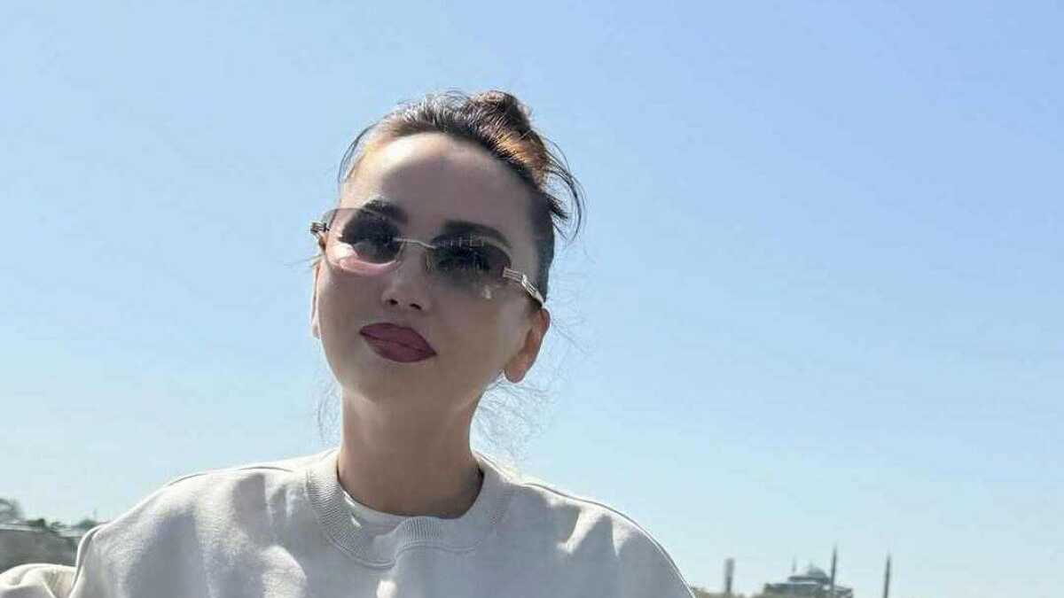 Махаббат бәрін жеңеді деген Баян Мақсатқызы "өгей қыздарын" таныстырды