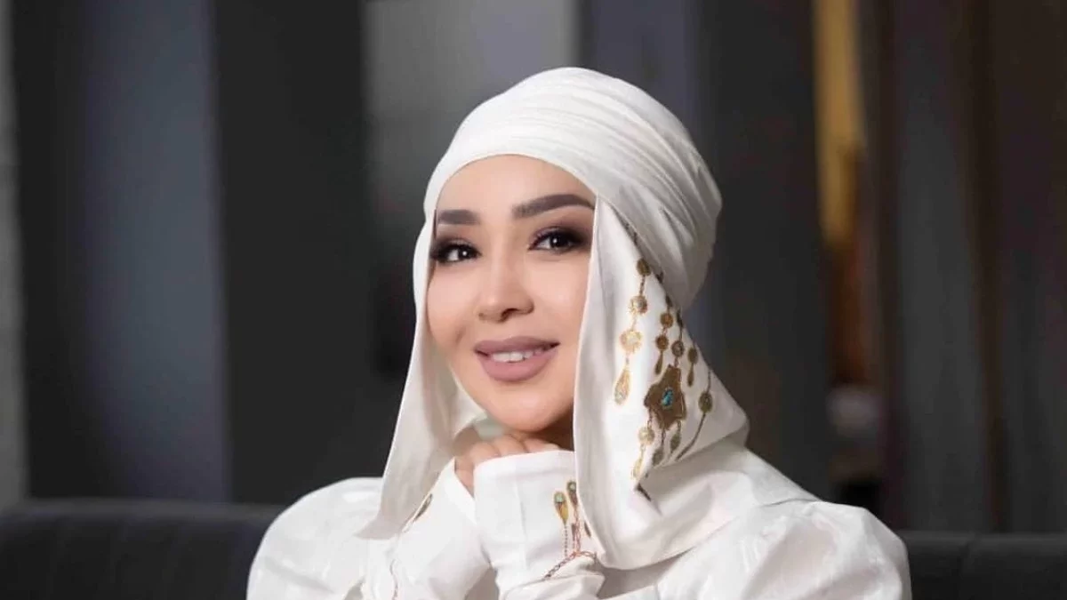 Айнұр Тұрсынбаева киім сатуға кірісті 