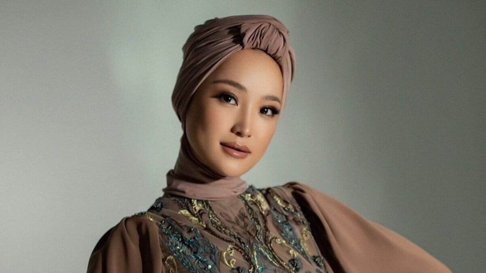 Мөлдір Әуелбекова: "Ездер, ер болуды үйреніңдерші, өтініш!"