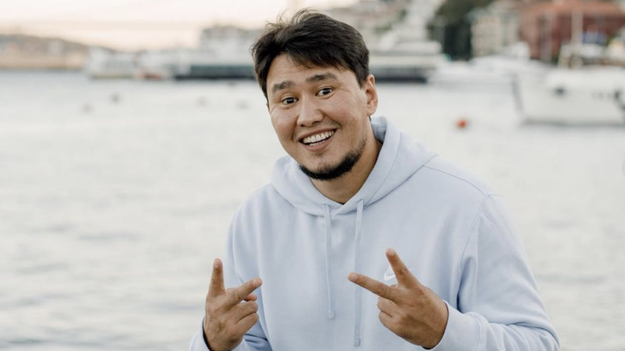 Жахан Отарғалиев: "Достар, бұйырса дүниеге тағы бір Жахан келеді"