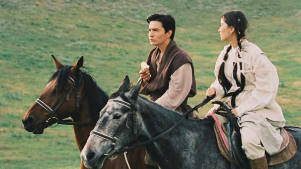 Димаш Құдайбергеннің қарындасы Раушанның той алдындағы Love Story видеосы желіні шулатты