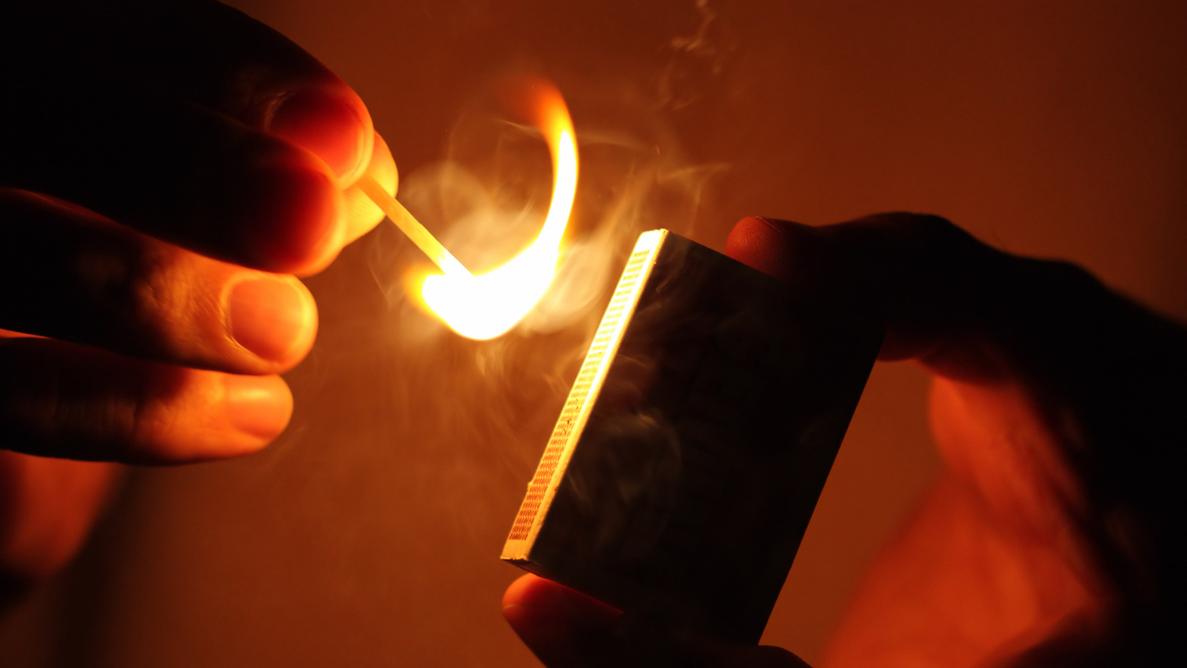 "Інжілді" өртеді: "Мен жындымын!" деп заңнан қашпақ болды