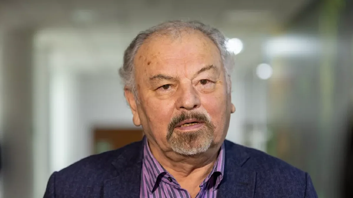 Тұңғышбай Жаманқұлов: "Әлішерге жаным ашыды"