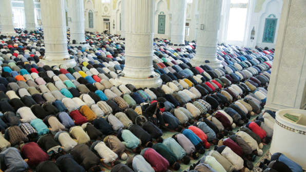 Жұма намазының жұртқа кесірі тиюде: Бұл проблема қашан шешіледі?