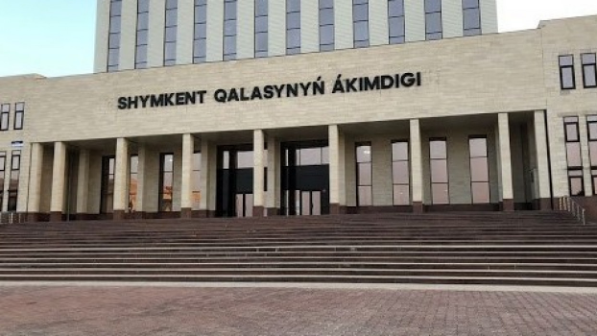 Шымкентте әкімдік өртенді