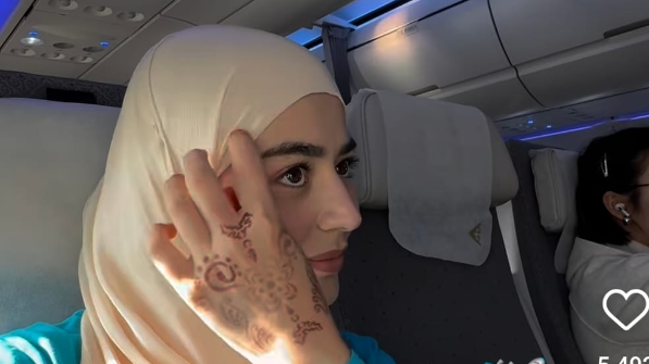 "Дәрігер хиджабымды шешуді бұйырды" деген блогер жан сырын ақтарды