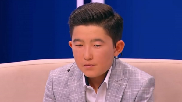 "Қойшы баланың" продюсері әншімен жұмысты тоқтатқанын мәлімдеді