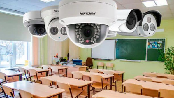 Сыныпта бақылау камерасын орнату - оқушыларды зомбиға айналдырмай ма?