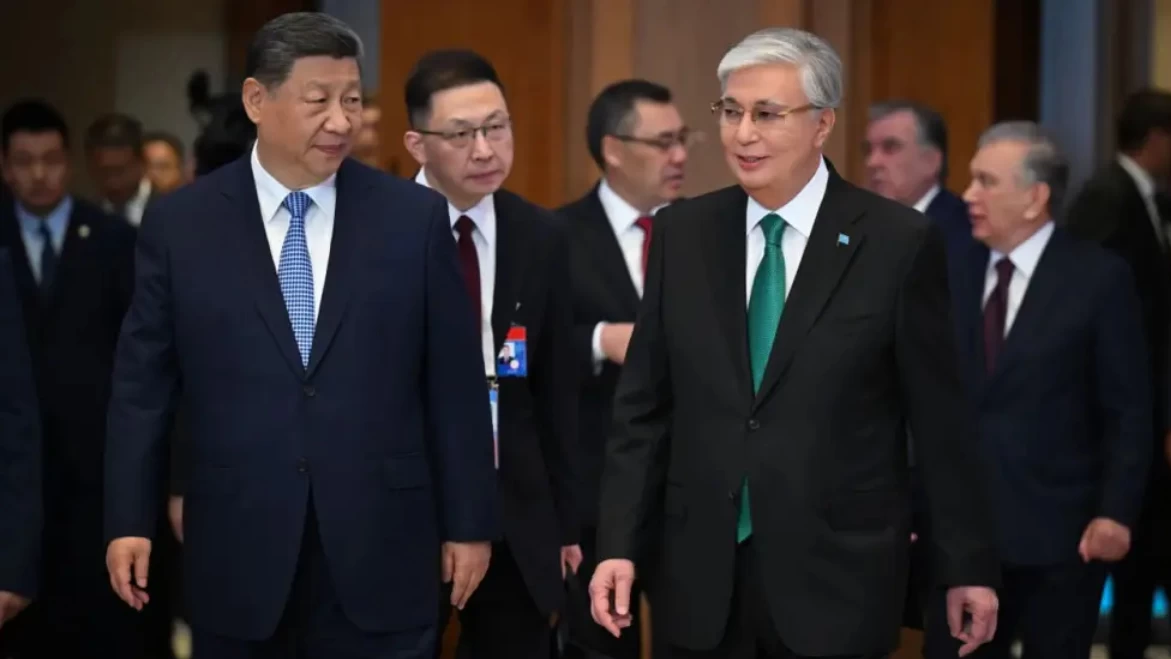 Тоқаев Си Цзиньпиннің шақыруымен Қытайға барады