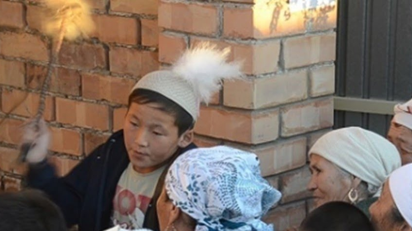 "Үкілі емші бала" тәуіптердің сұмдықтары мен шындықтарын айтып берді 